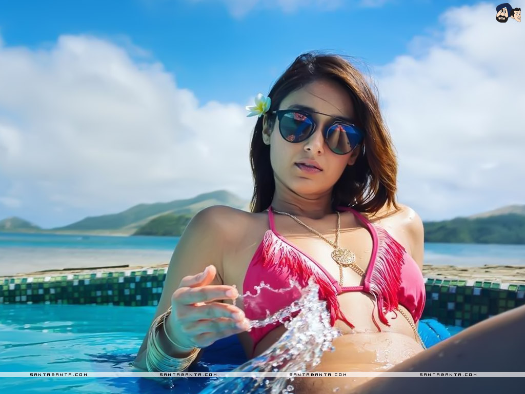Ileana D Cruz
